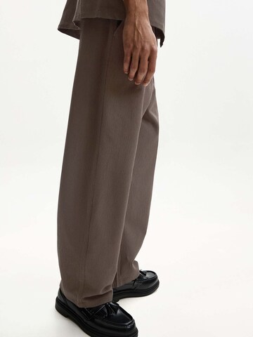 Loosefit Pantalon Bershka en beige