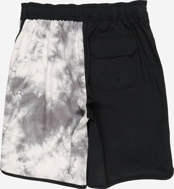 Abercrombie & Fitch Kratke kopalne hlače | črna barva