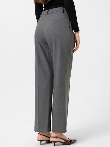 Antioch Regular Trousers with creases 'Alessandra' in Grey