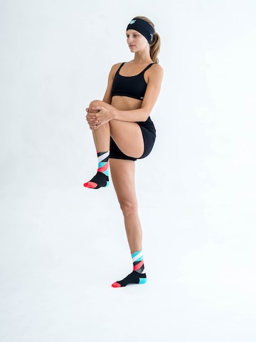 INCYLENCE Sportsocken 'LOOPS' in Schwarz