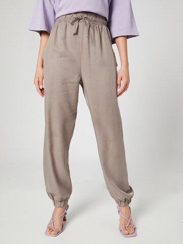 Smiles Tapered Trousers 'Enno' in Beige