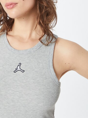 Jordan Top in Grau