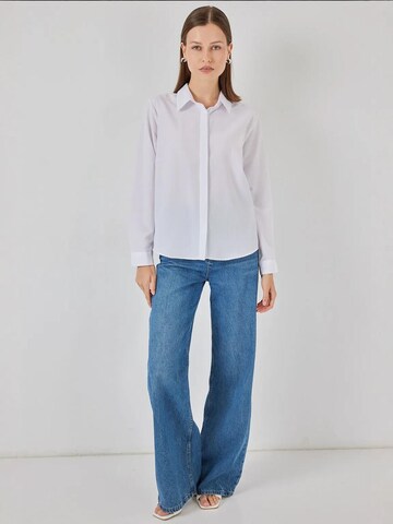 Bigdart Blouse in Wit