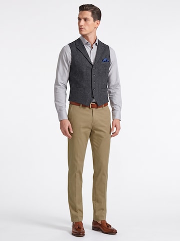 ALLTHEMEN Regular Pleat-Front Pants 'Stofffall' in Green