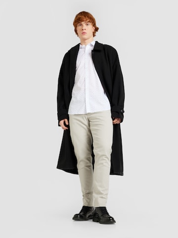 Coupe regular Chemise 'SANE' Only & Sons en blanc