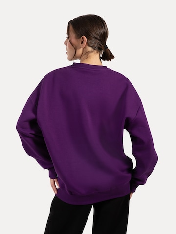 Smilodox Sweatshirt 'Riven' in Lila