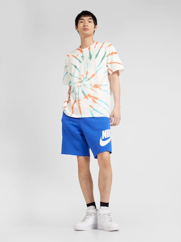 Nike Sportswear Loosefit Shorts 'CLUB ALUMNI' in Blau