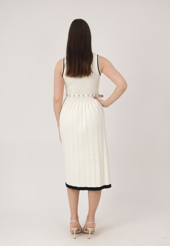 Robe Elara en beige