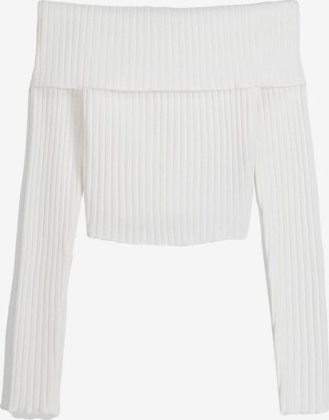 Bershka Sweater in Beige: front