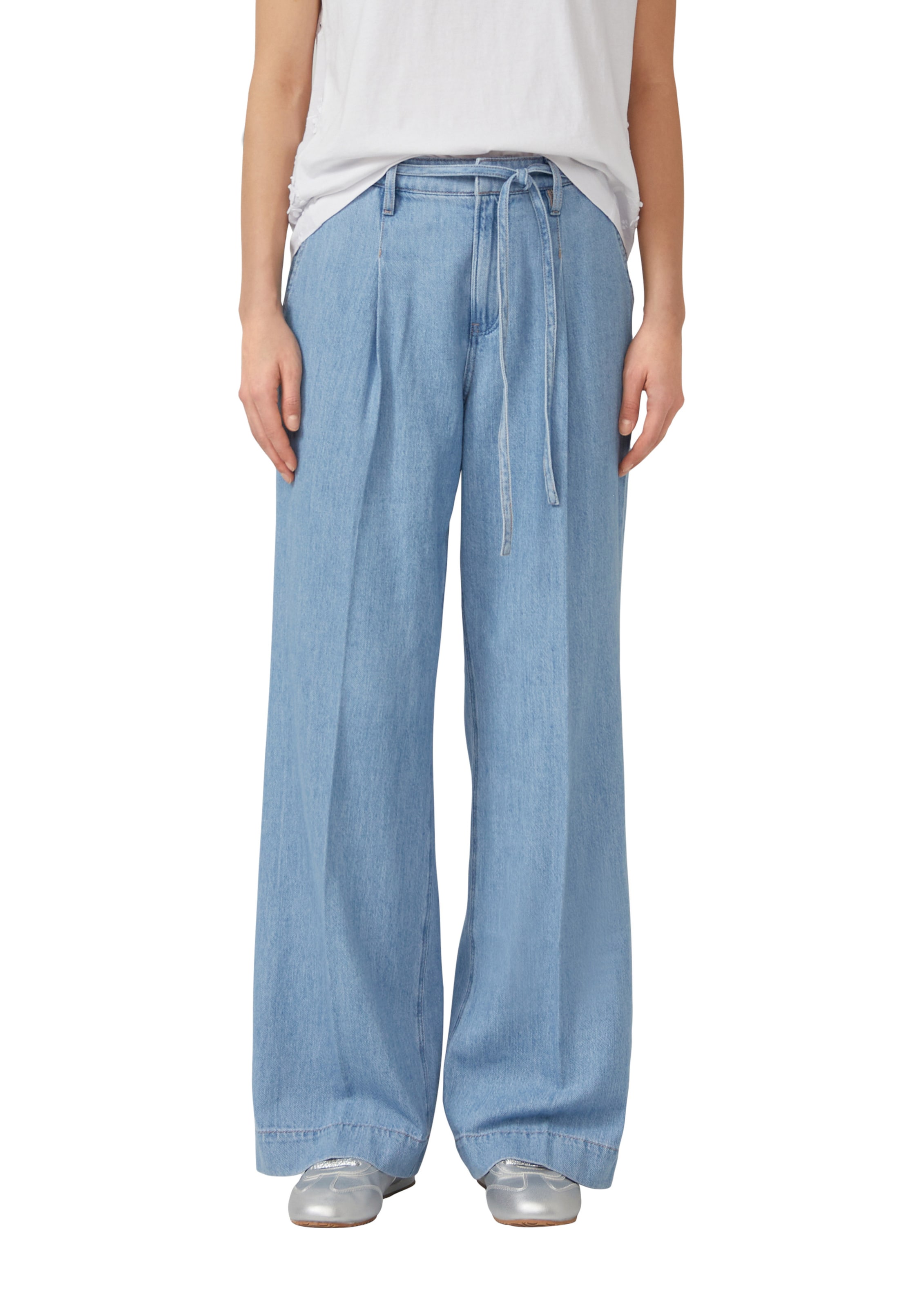 Wide Leg Jean à pince 'Suri' s.Oliver en bleu