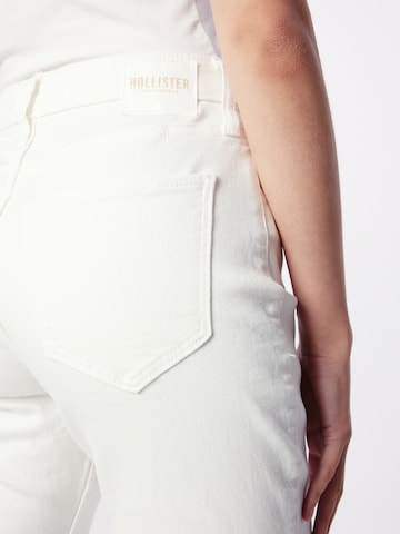 HOLLISTER Bootcut Farkut värissä valkoinen