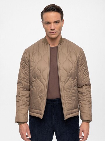 Antioch Between-season jacket in Brown