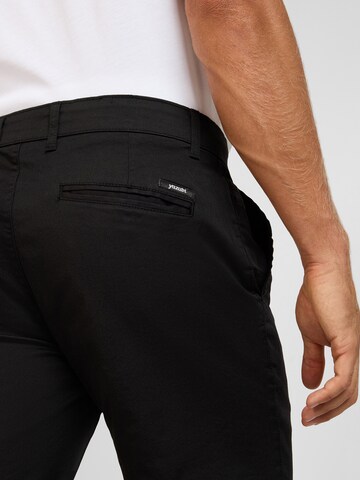 yazubi Slimfit Chinohose 'Dustin' in Schwarz