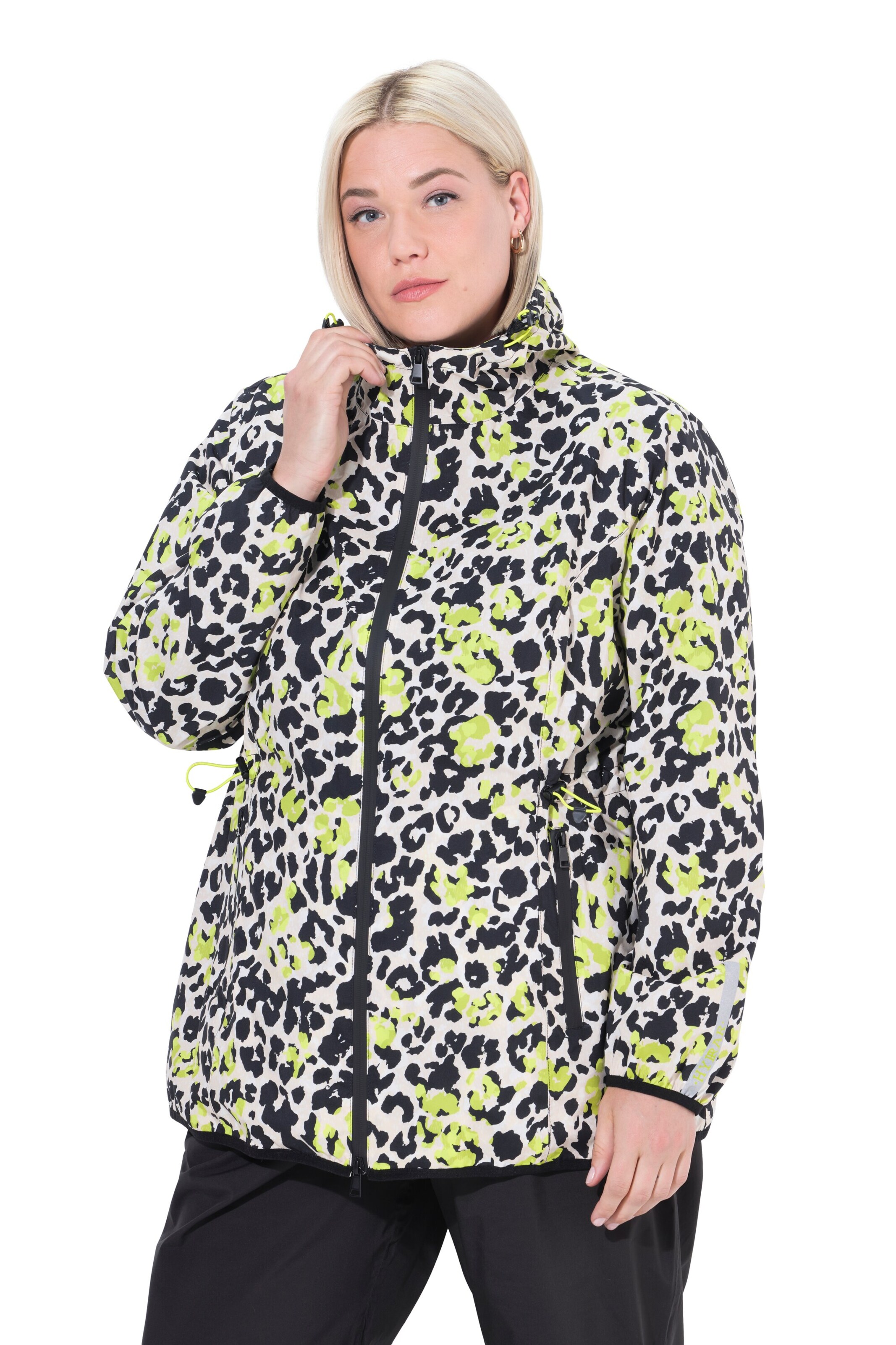 Ulla Popken Between-Season Jacket in Green: front