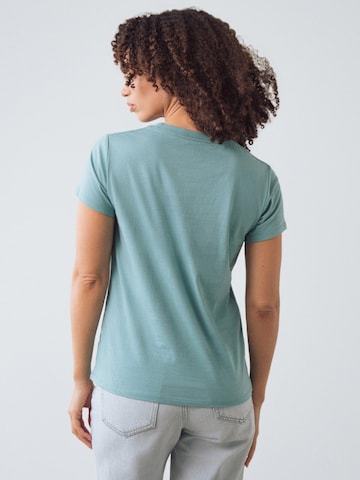 Honest Basics Shirt 'T-shirt Women' in Groen