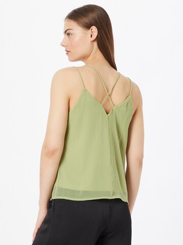 Top 'Lia' de la VERO MODA pe verde