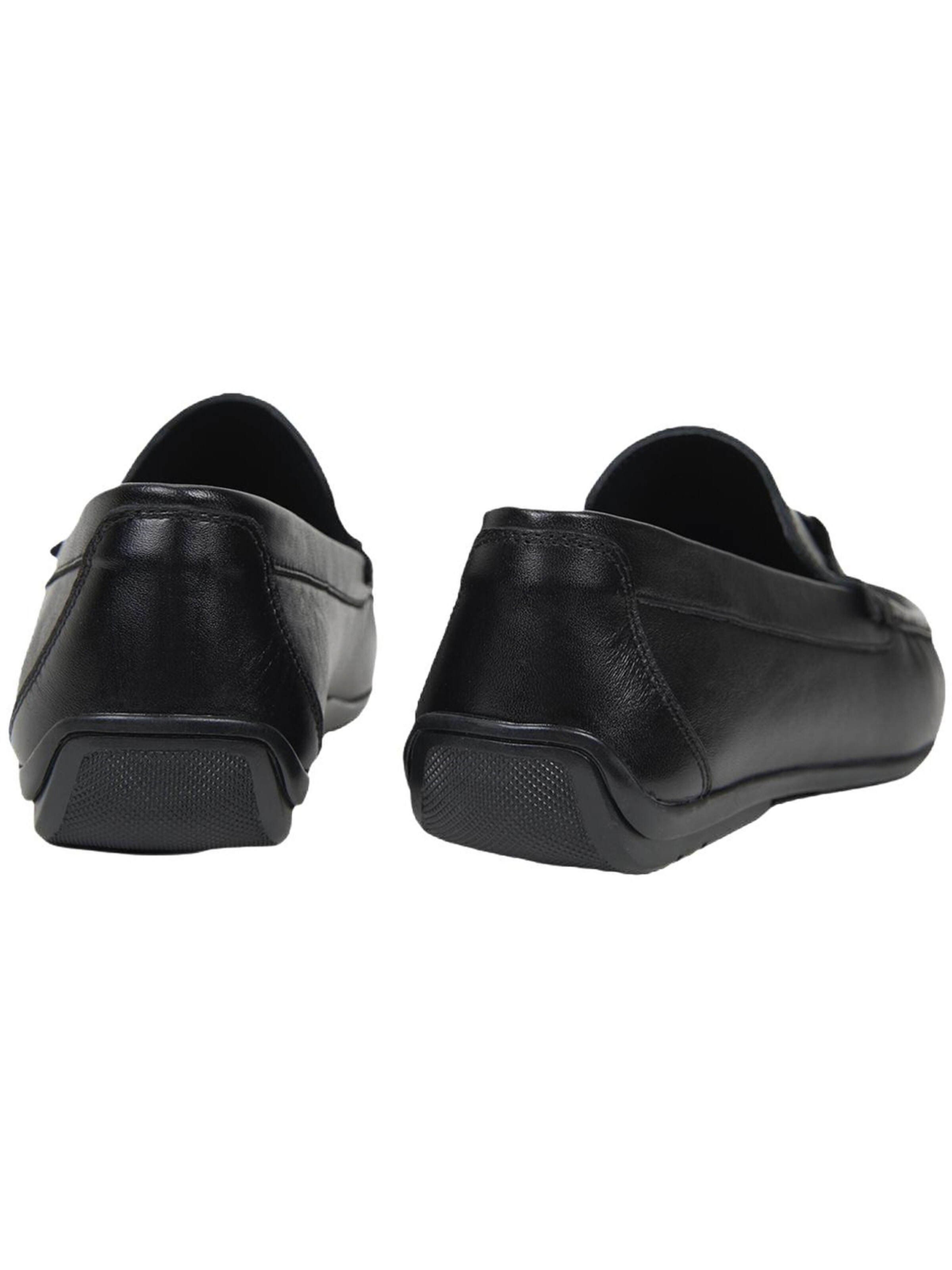 Desa Classic Flats 'Slipper' in Black