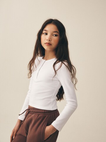 Next - Camiseta en blanco: frente