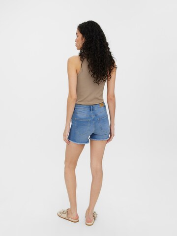 VERO MODA - Regular Calças de ganga 'Peach' em azul