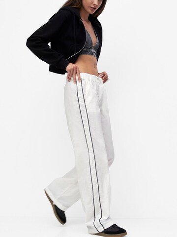 Regular Pantalon Pull&Bear en blanc