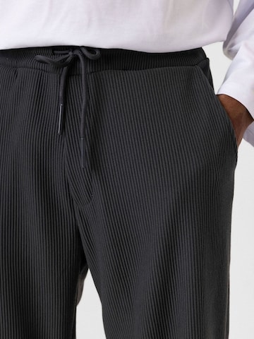 Loosefit Pantaloni 'Rafael' di Antioch in blu
