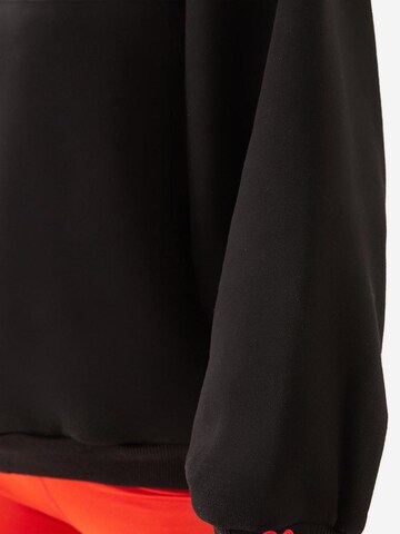 Bianco Lucci Sweatshirt in Schwarz