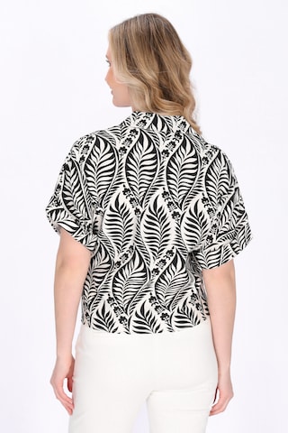 Usha - Blusa em preto