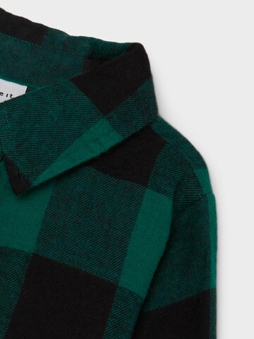 Regular fit Camicia 'OSKAR' di NAME IT in verde
