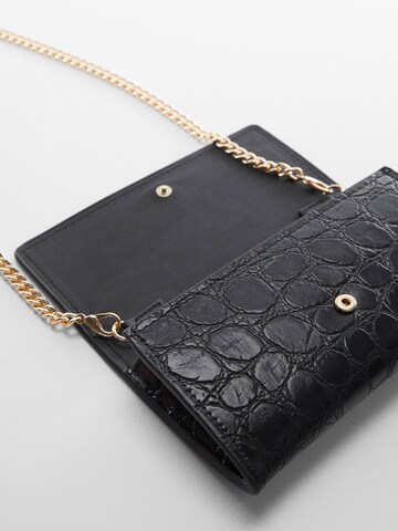 Clutch 'EMINA' de la MANGO pe negru