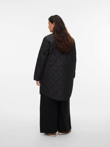 Manteau mi-saison 'VMCmillie' Vero Moda Curve en noir