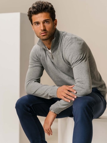 Pull-over ' Pullover Half ' TEESHOPPEN en gris
