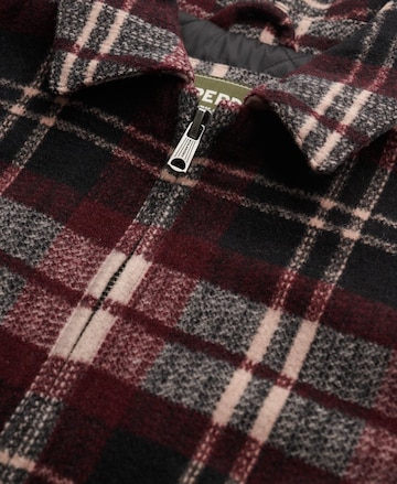 Superdry Tussenjas in Zwart