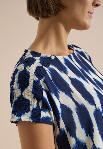 Rochie de la CECIL pe albastru