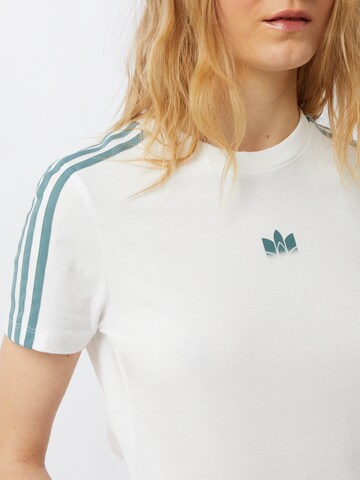 Tricou 'Adicolor 3D Trefoil' de la ADIDAS ORIGINALS pe alb