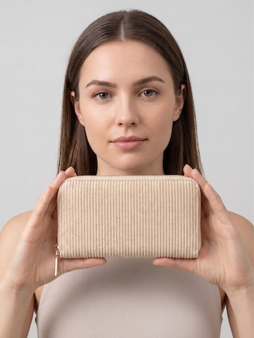 MILLYMILK® Wallet 'FONDO LARGE' in Beige: front