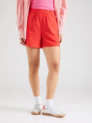 Regular Pantalon 'PCMILANO' PIECES en rouge : devant