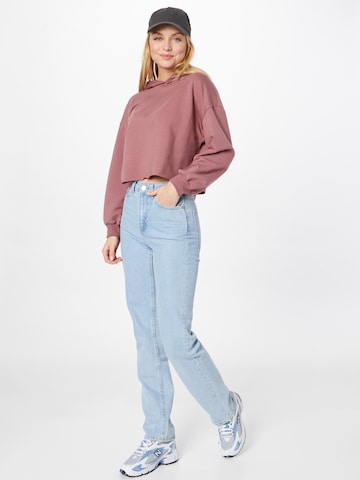 Sweat-shirt 'Ellen' ABOUT YOU en marron