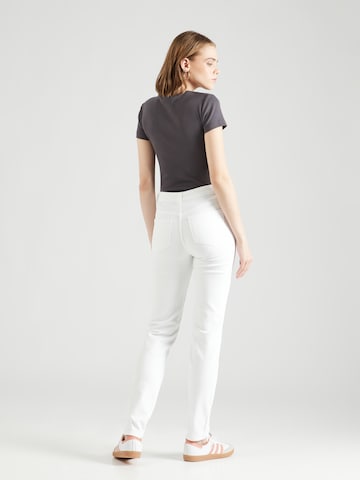 PIECES Slimfit Jeans 'NUNNA' in Weiß