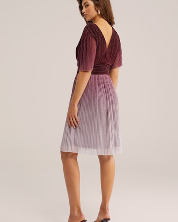 Rochie de la WE Fashion pe mov