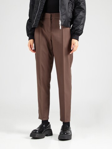 Regular Pantalon à plis 'VMNILA' VERO MODA en marron : devant