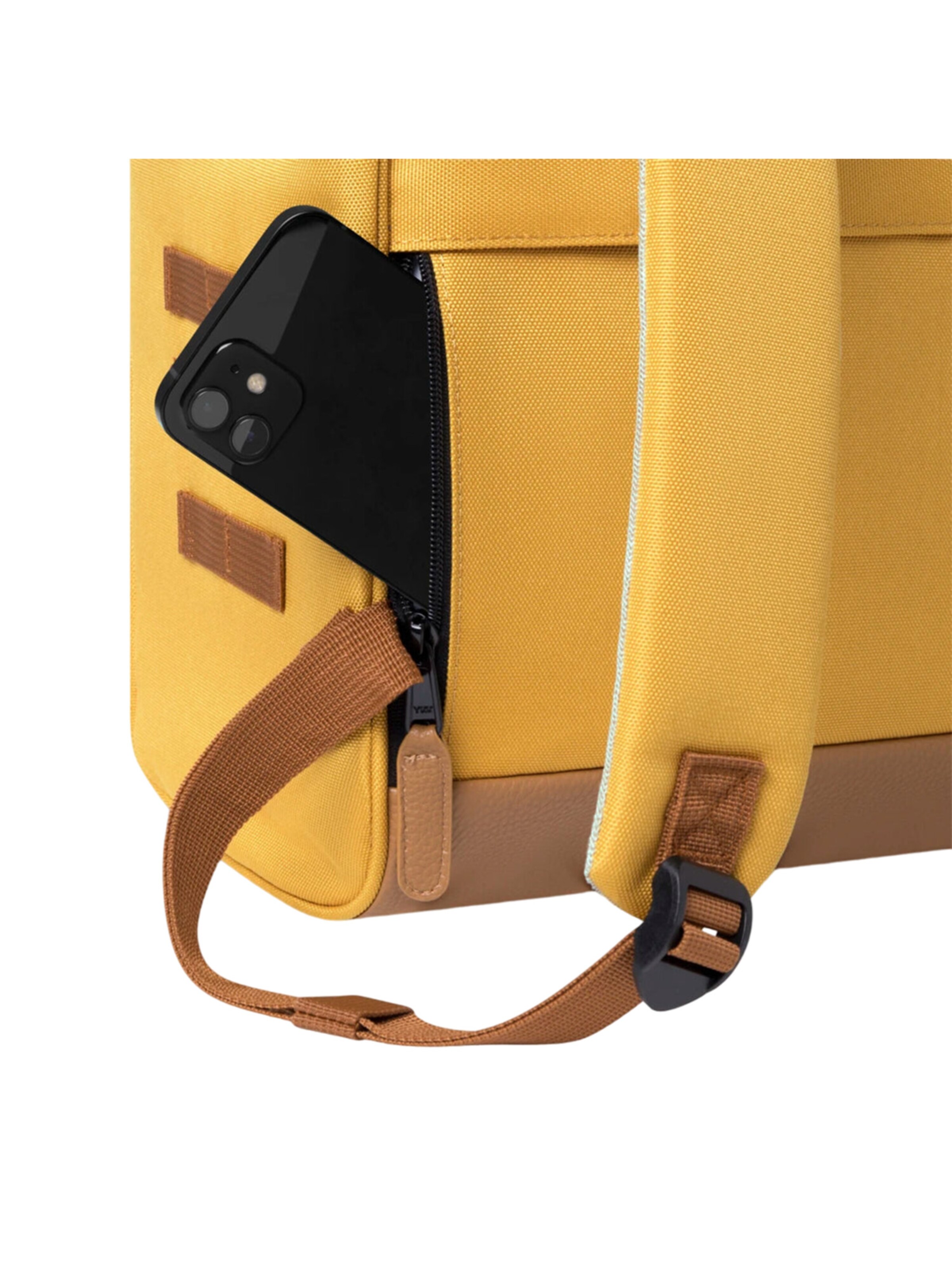 Cabaia Backpack 'Guadalupe M' in Yellow