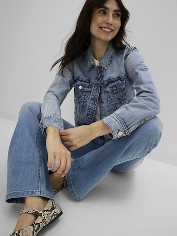 bonprix Tussenjas in Blauw