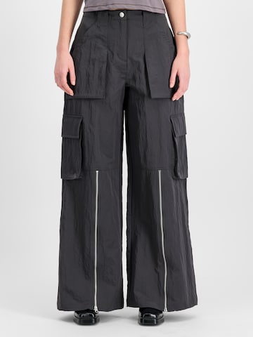 Wide Leg Pantalon cargo ALPHA INDUSTRIES en gris : devant