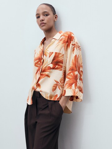 MANGO Blouse in White: front