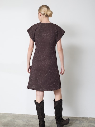 Robe-chemise 'GEVELA' SISTERS POINT en marron