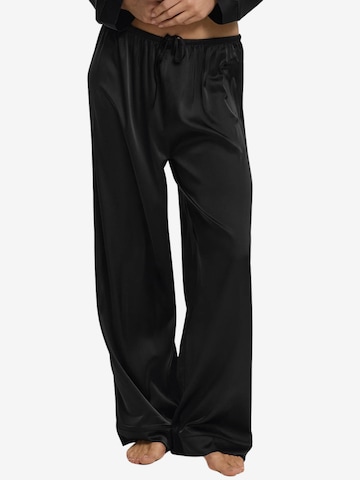 cfab (formerly creamy fabrics) Pyjamasbyxa 'Satin Pyjamahose' i svart: framsida