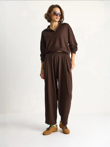 Bianco Lucci Joggingpak in Bruin