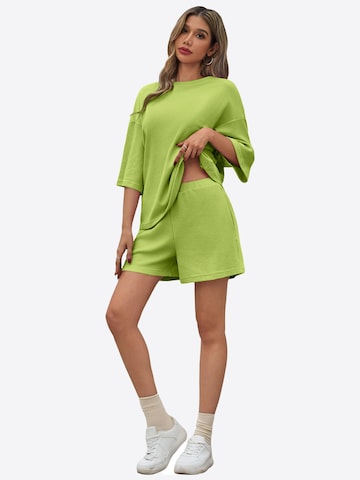 Imily Bela Set: Shirt und Shorts in Grün