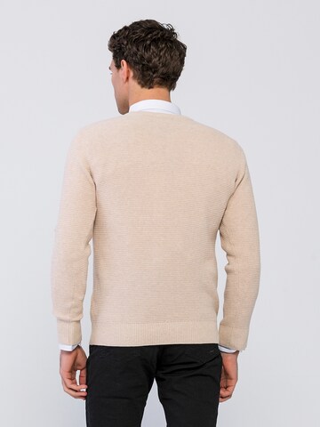 Basics and More Pullover 'Shaun' in Beige