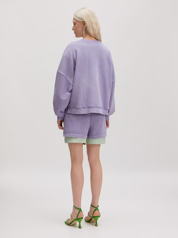 EDITED Sweatshirt in Lila